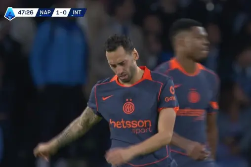 [Highlights] Too much power! Calhanoglu's long-range shot from outside the box flies wide again