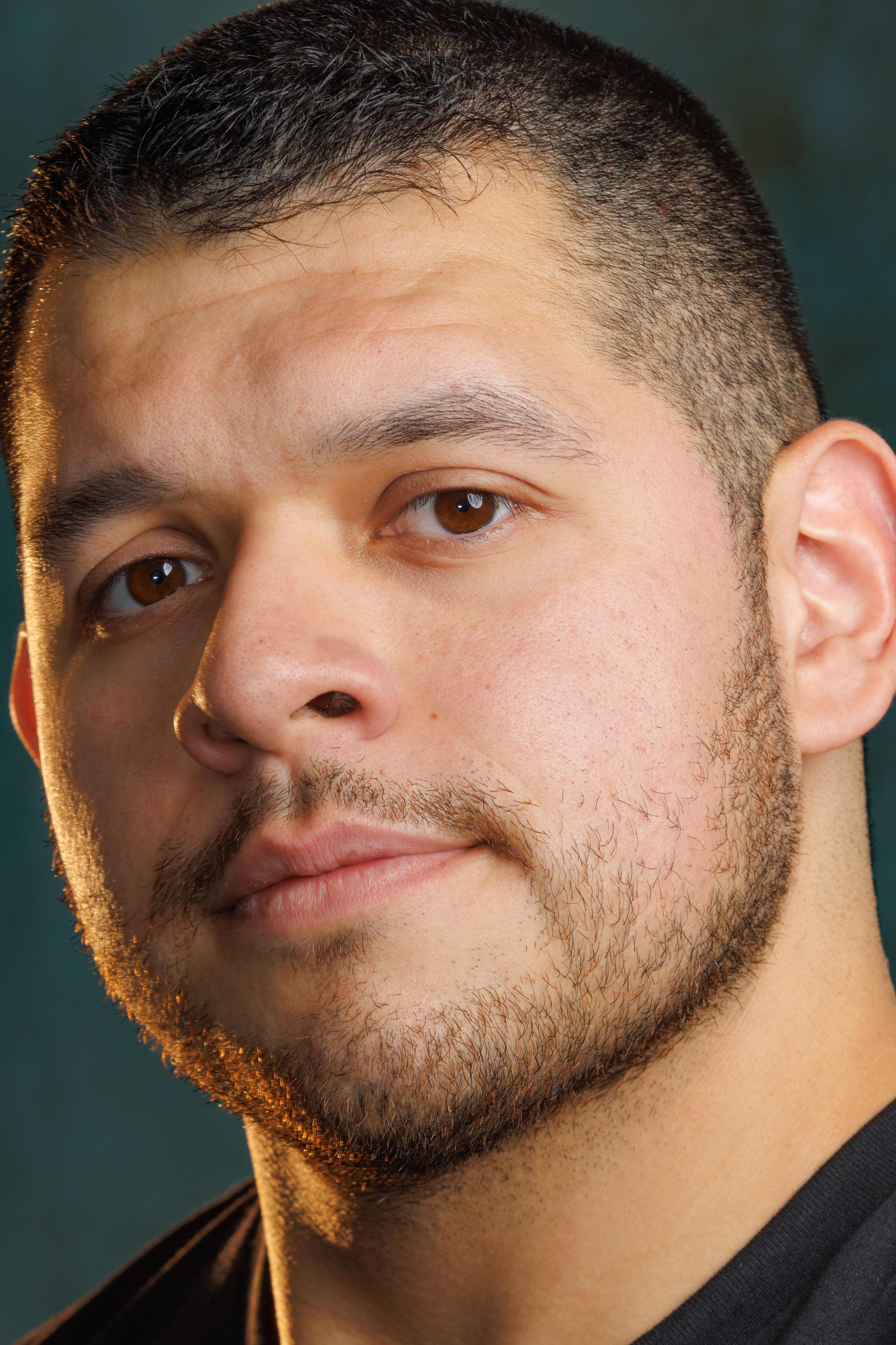 actor Chris Becerra large photo