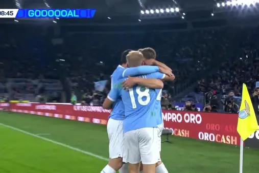 [Goal] Early breakthrough! Jonathan's pass error leads to卡塔尔迪's assist for巴西奇's long-range strike