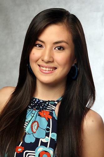 actor Janna Dominguez large photo