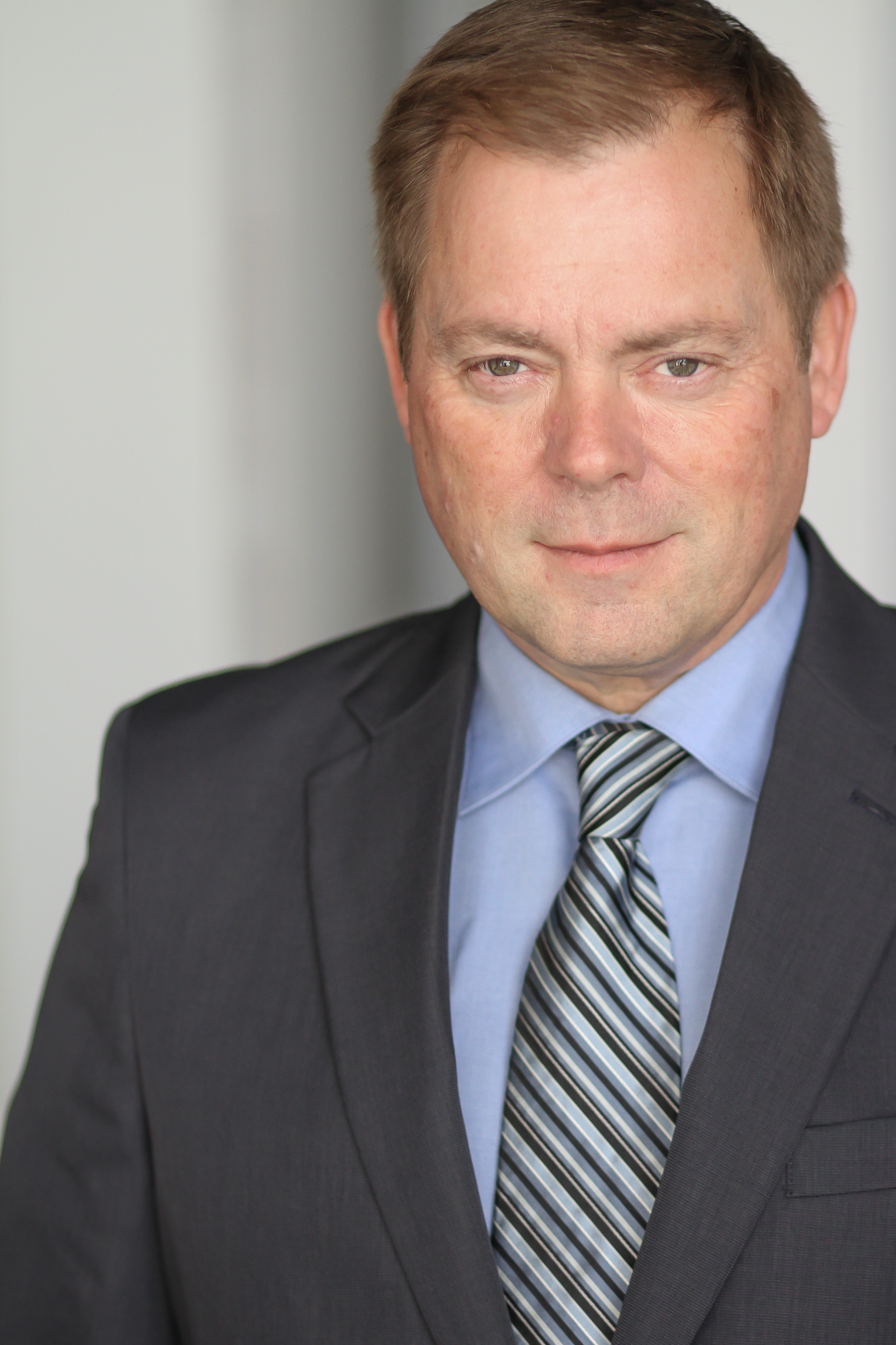 actor Richard Lawrence large photo