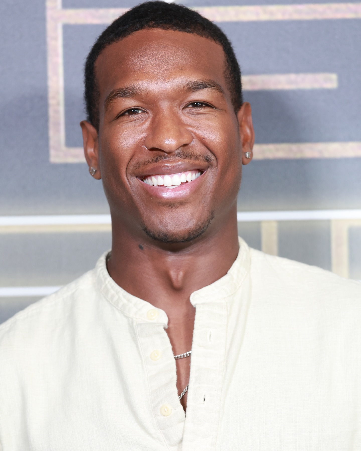 actor Rich Morrow large photo