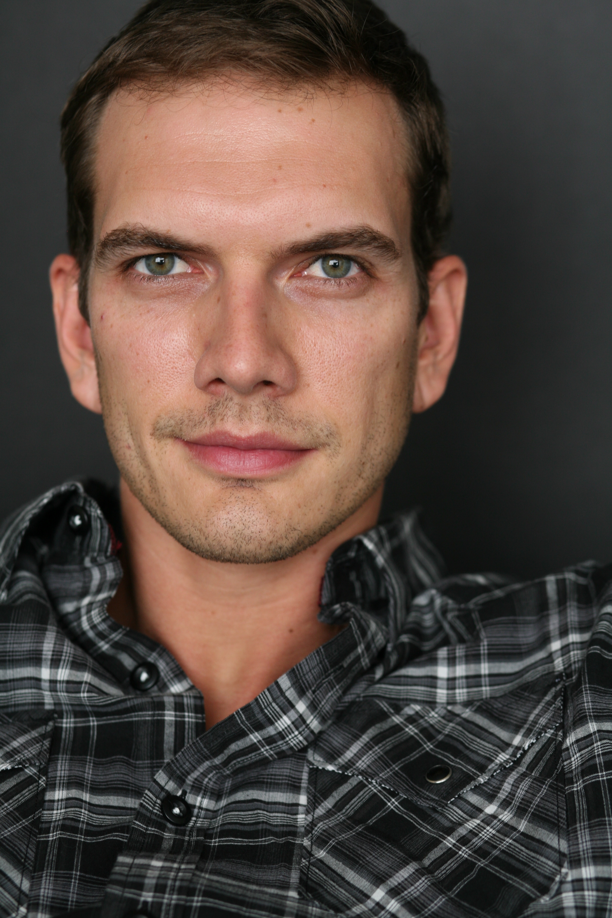 actor Noel Douglas Orput large photo