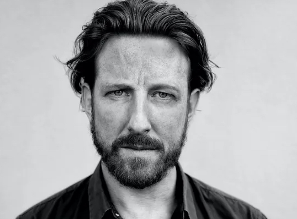 actor Pim Muda large photo