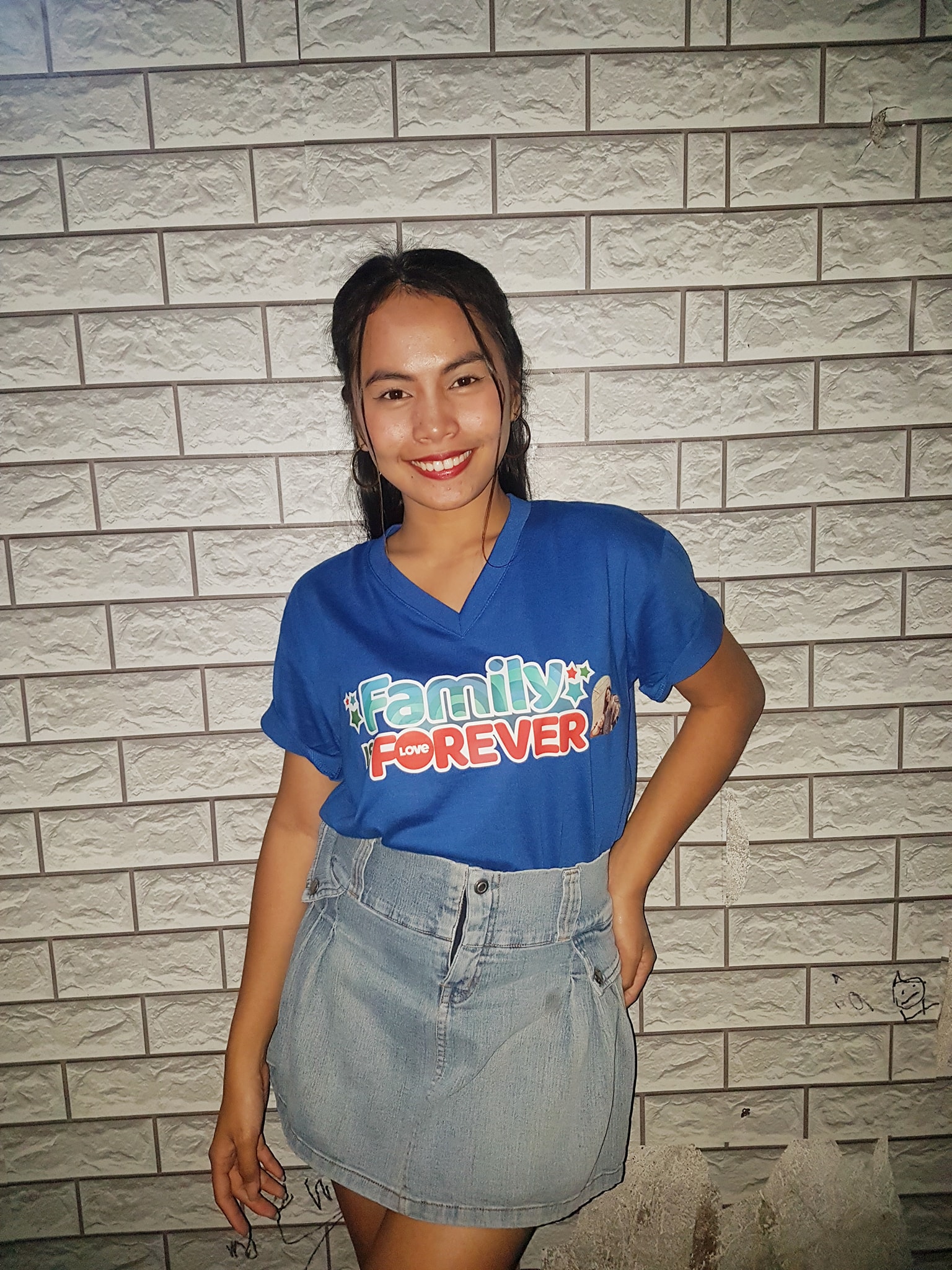 actor Mhica Claros large photo