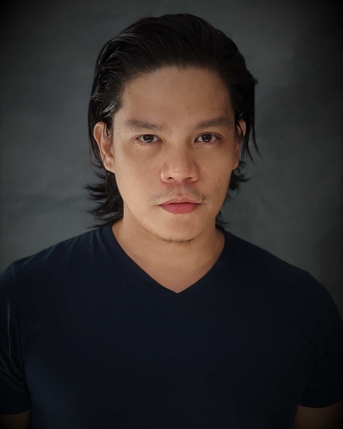 actor Riki Benedicto large photo