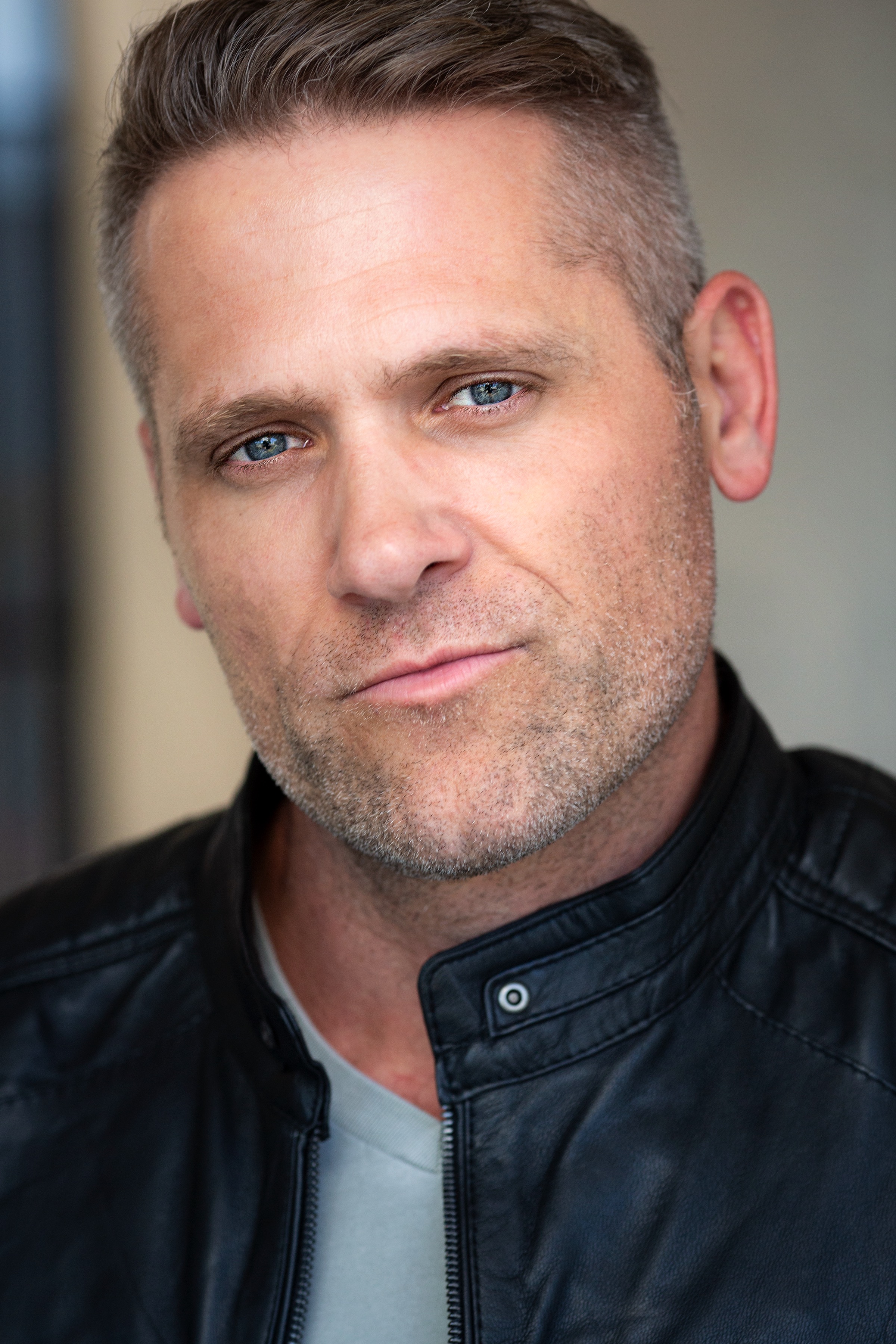 actor Tyler James large photo