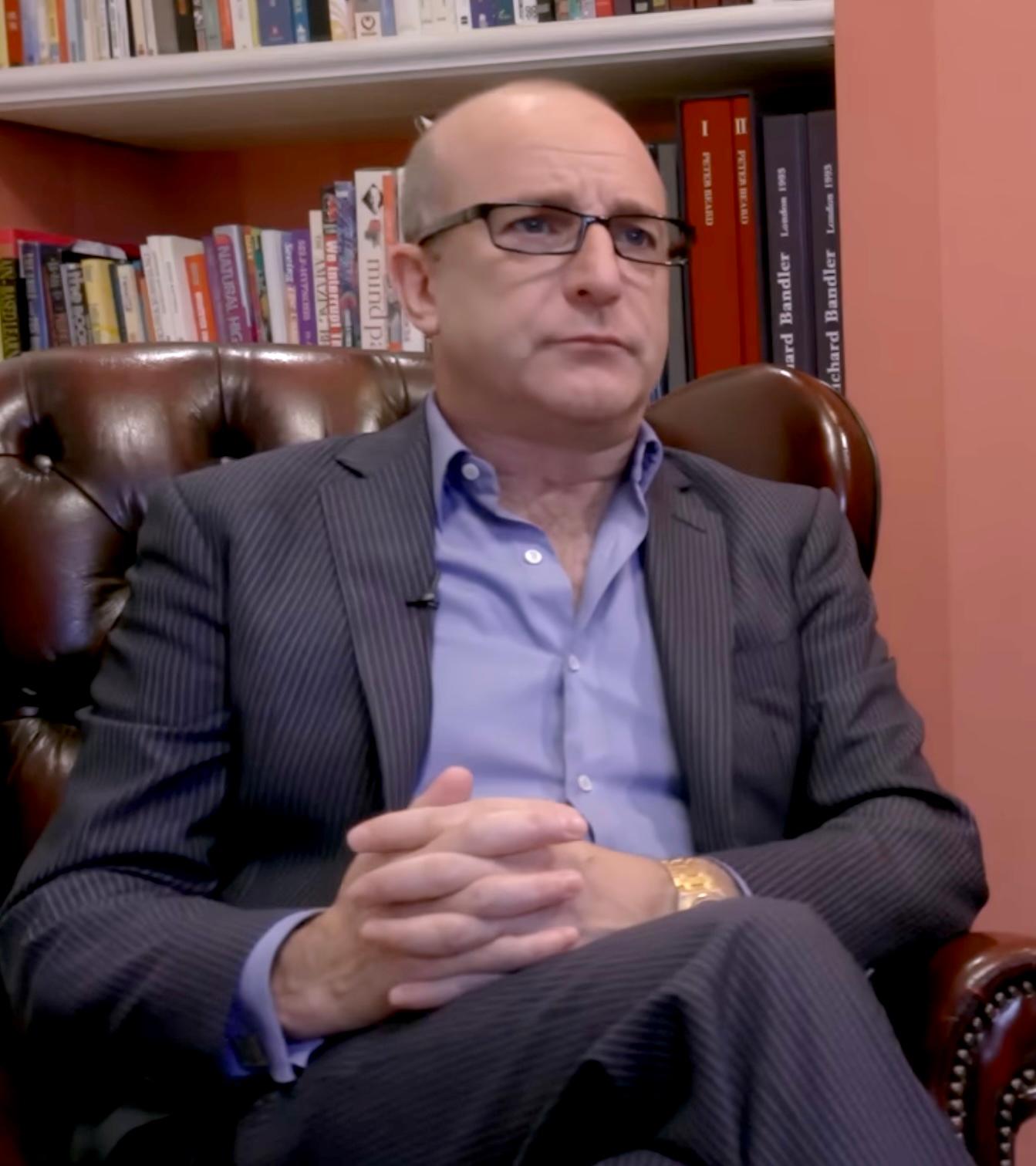 actor Paul McKenna large photo