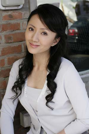 actor Ling Lu large photo