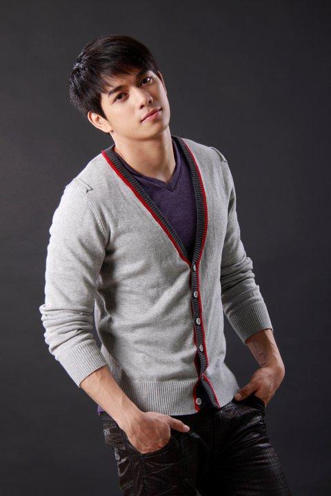 actor Johan Santos large photo