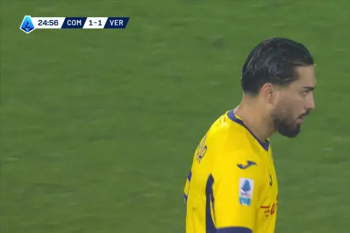 [Goal] Como's defense makes a mistake! Serdar surges forward, intercepts, and slots home to equalize