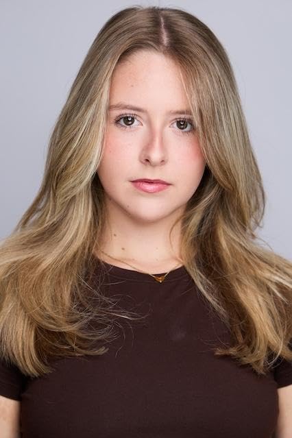 actor Trinity Johnston large photo