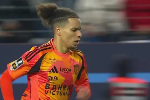 [Goal] Curling shot! Kebal's left-footed strike into the corner pulls one back