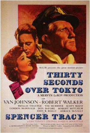 Thirty Seconds Over Tokyo [Spanish]