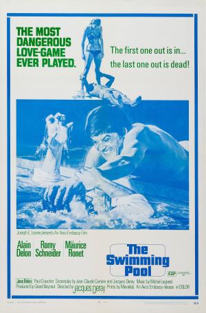 The Swimming Pool [Spanish]