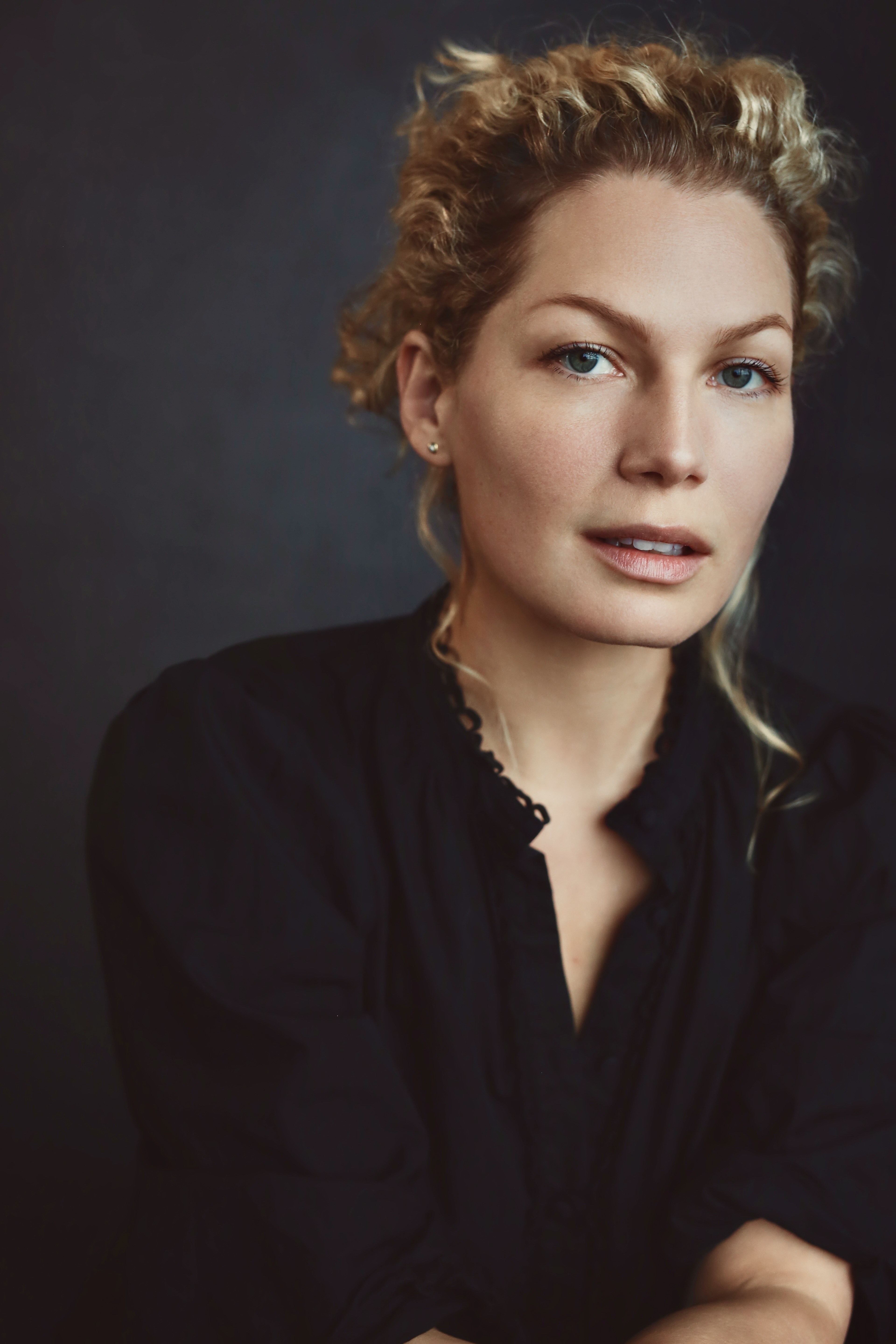 actor Miranda Heldt large photo