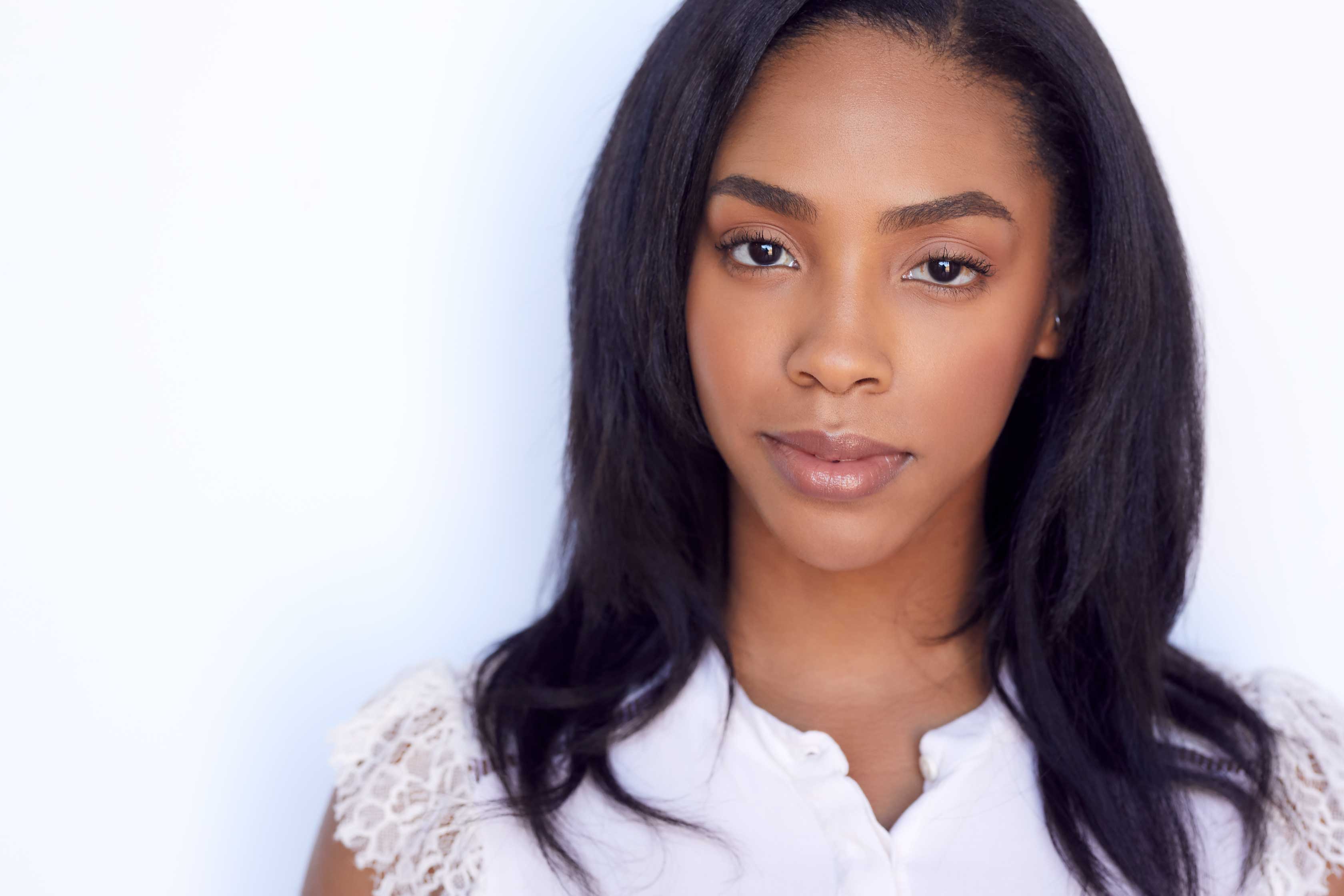 actor Lauren McCarroll large photo