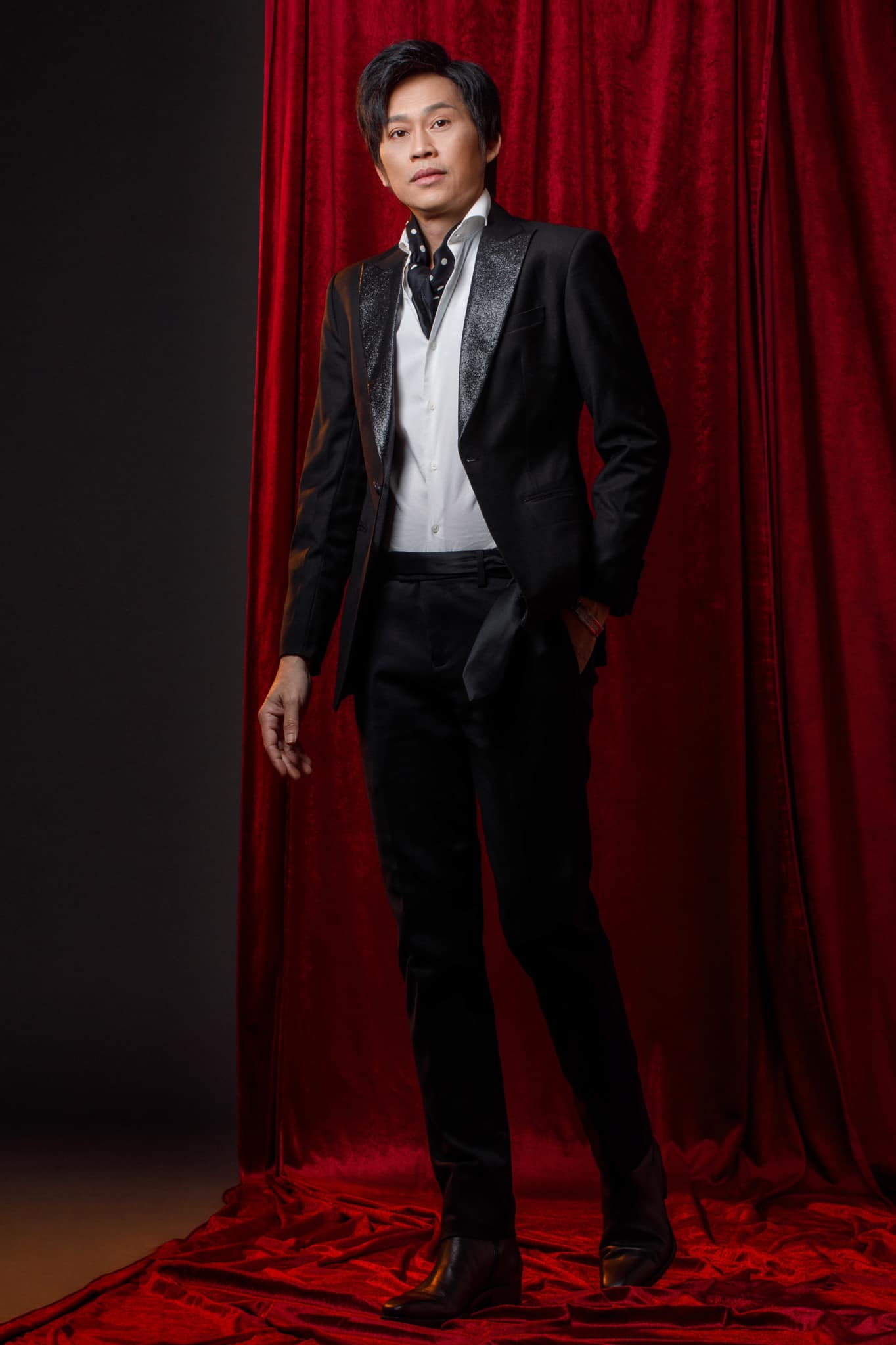 actor Hoài Linh large photo