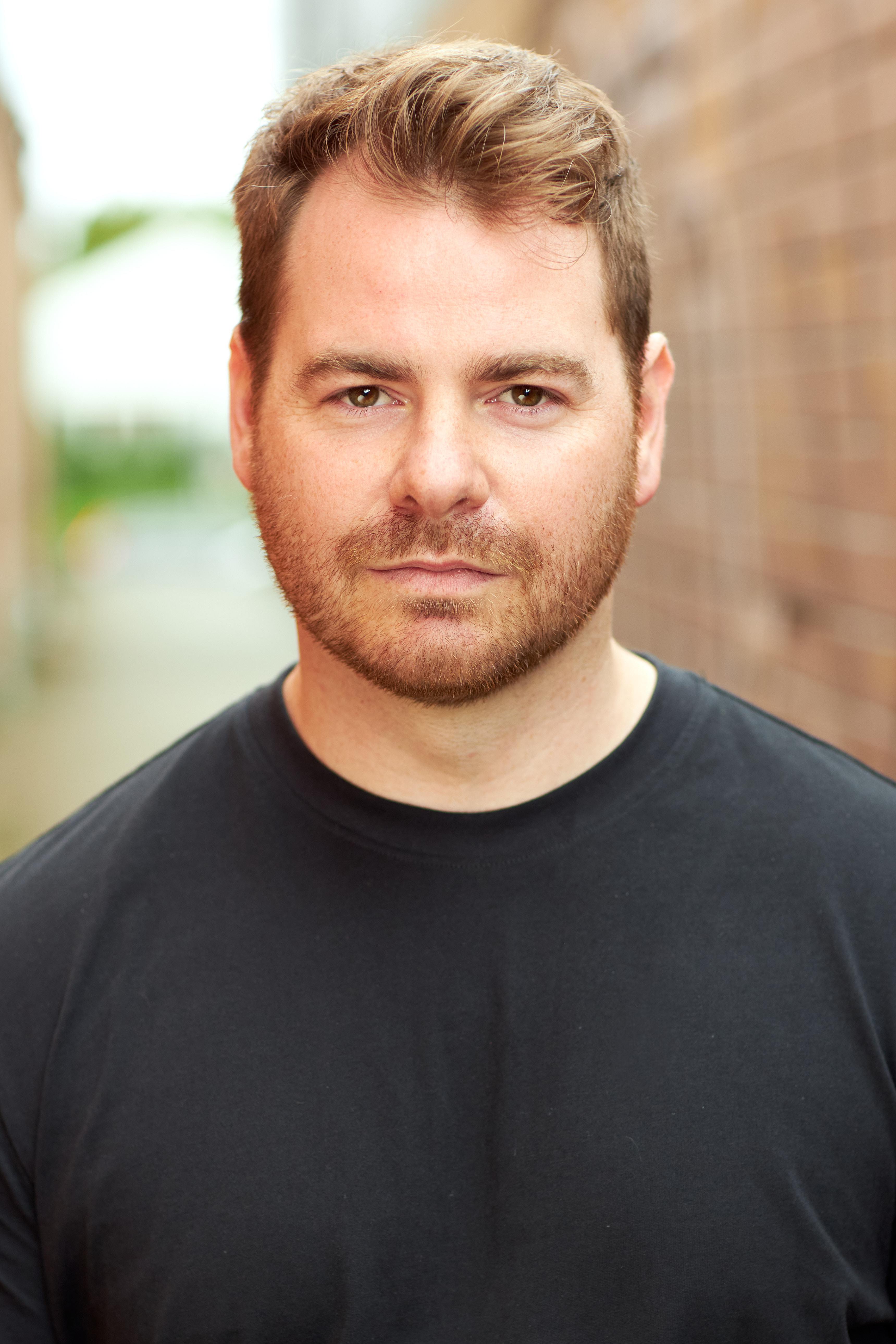 actor Matthew Elliott large photo