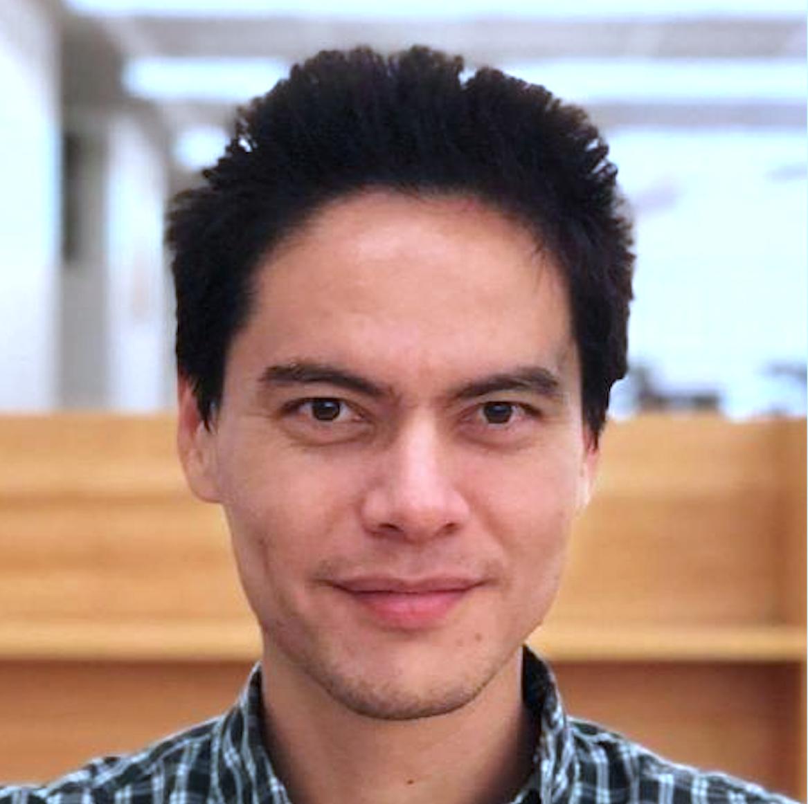 actor Lindy Blackburn large photo