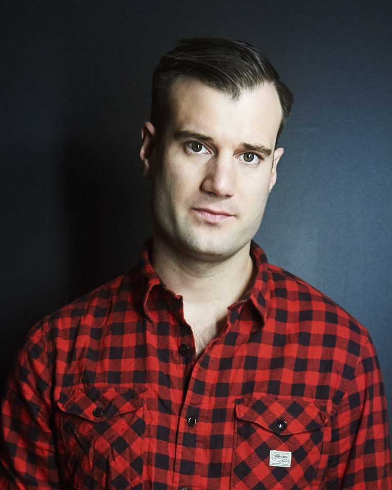 actor Graham Kay large photo