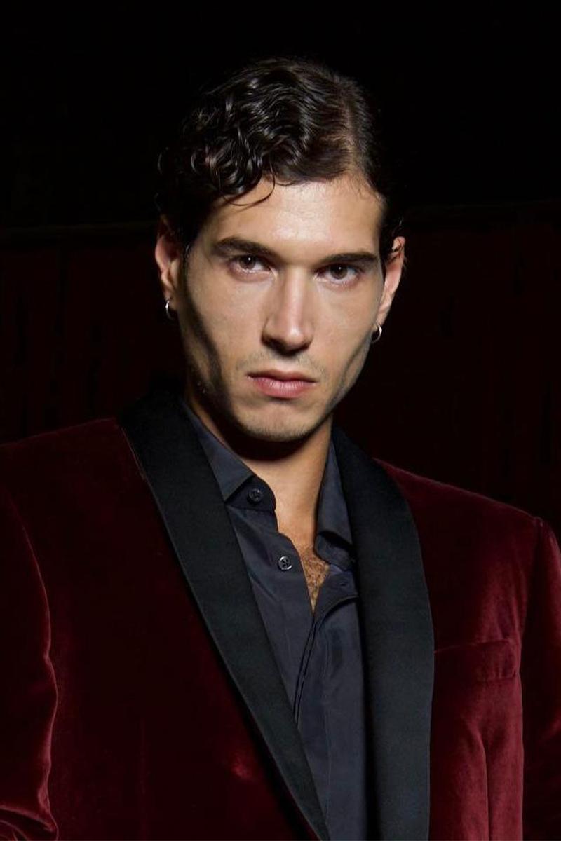 actor Giancarlo Commare large photo