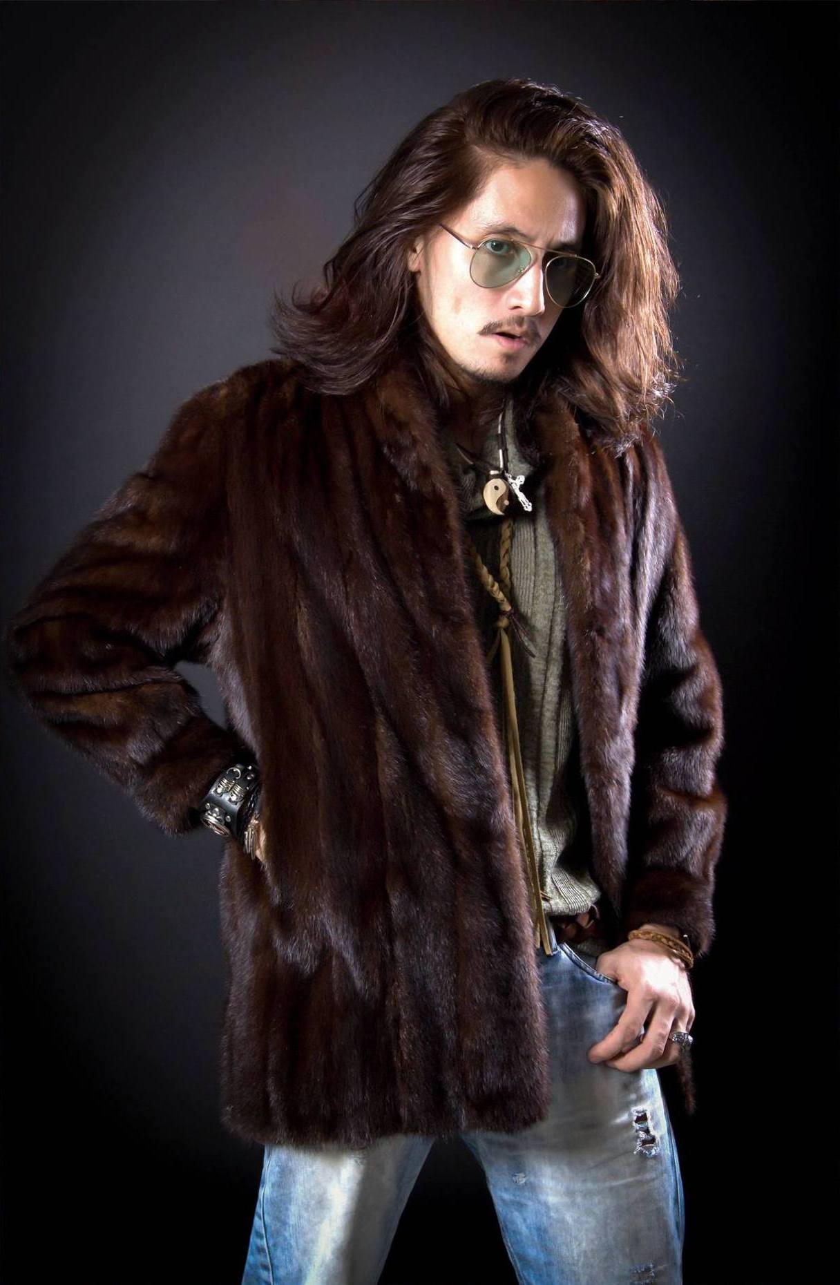 actor Yussef Estevez large photo