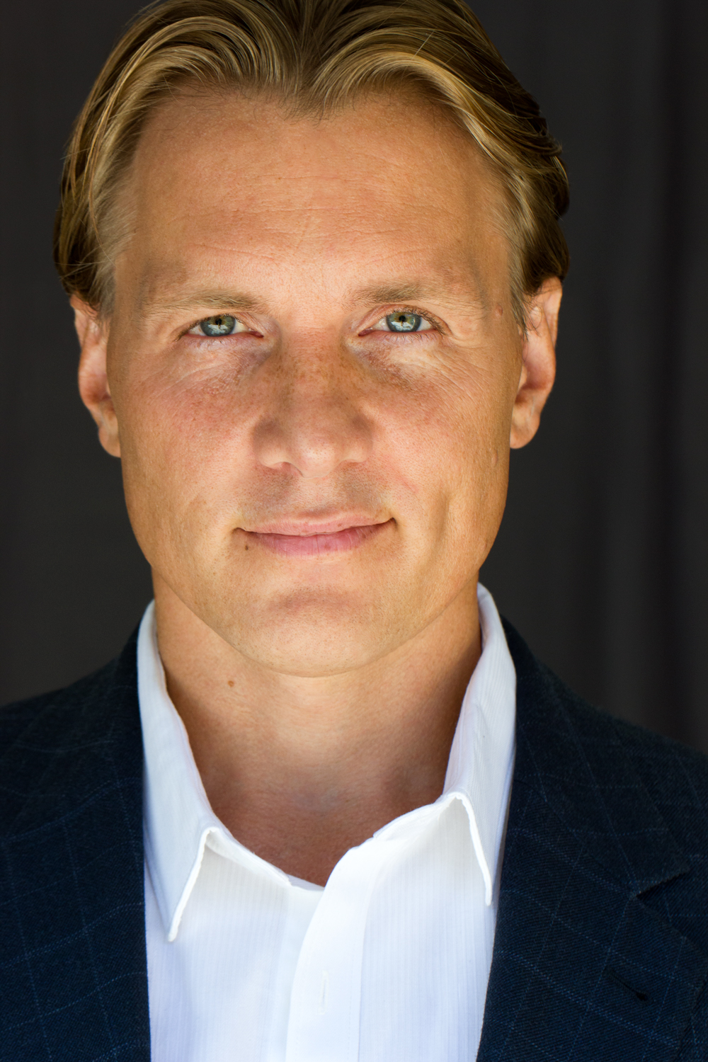 actor Paul Hertel large photo