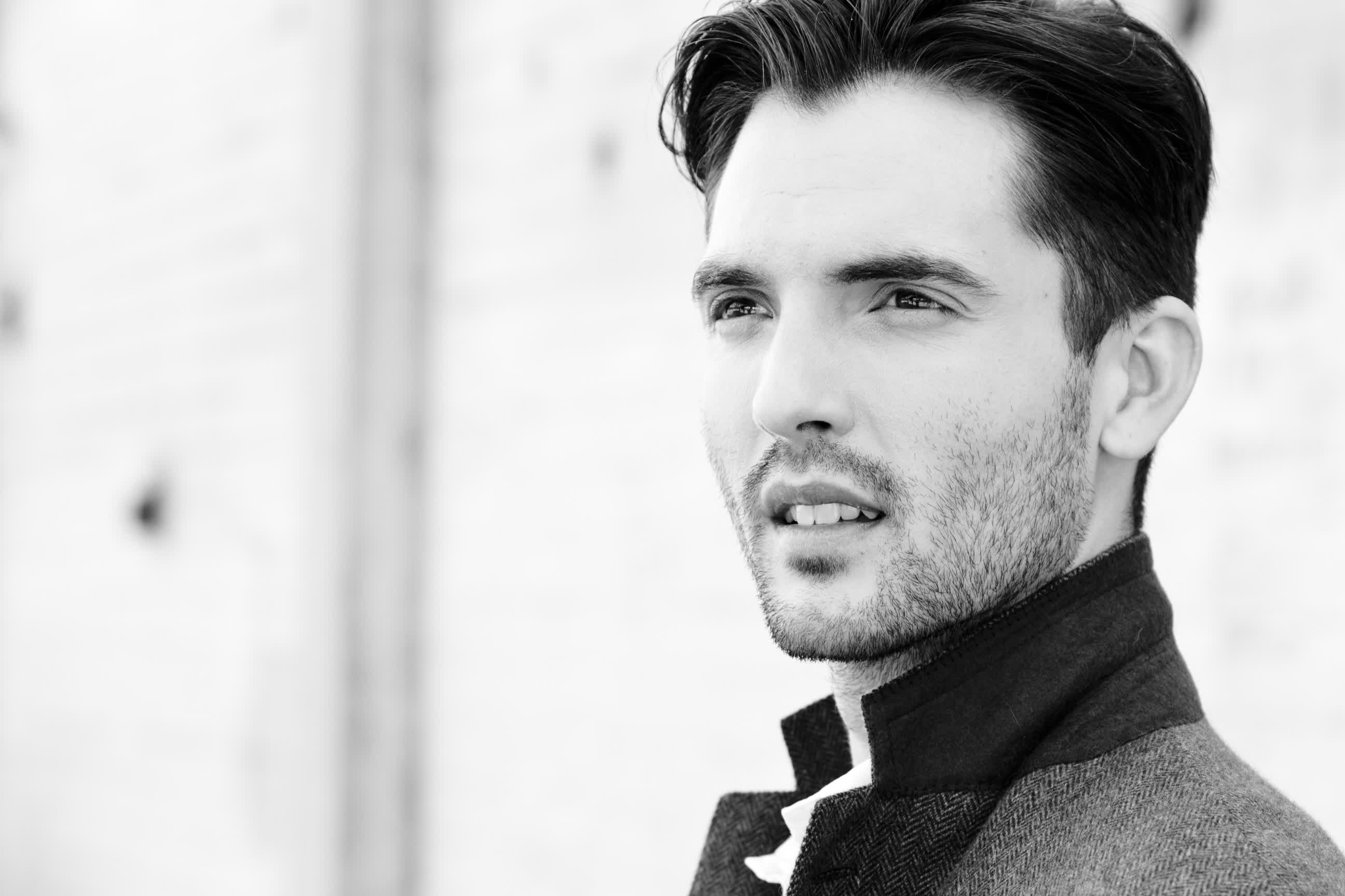 actor Joshua DesRoches large photo