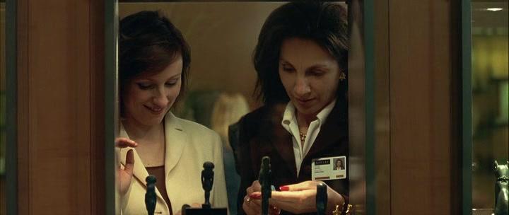 actor Christina Crevillén large photo