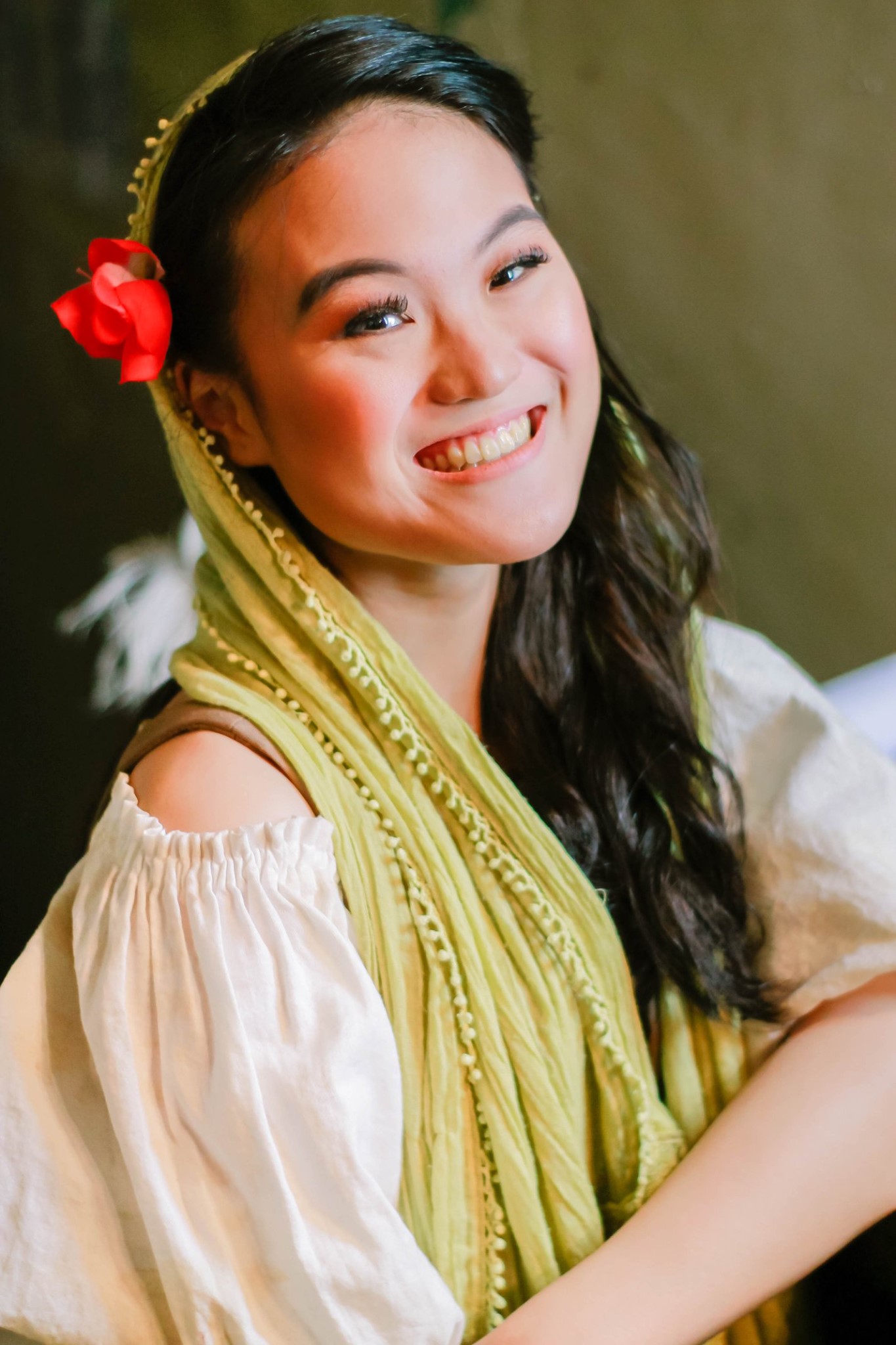 actor Julia Chua large photo