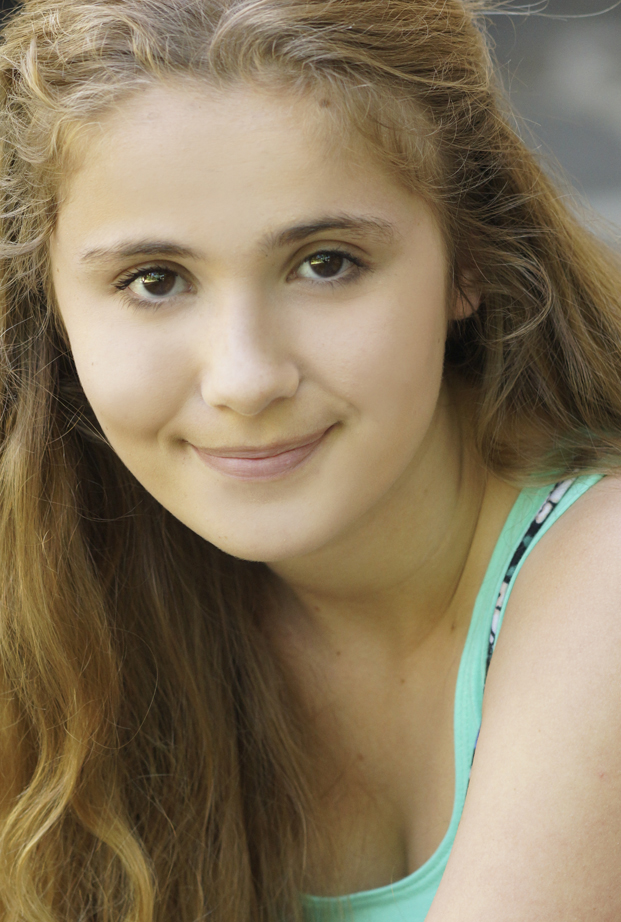 actor Amy Schlagel large photo