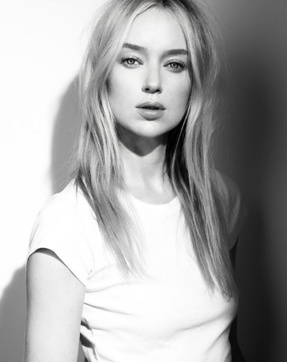 actor Elizabeth Tate large photo