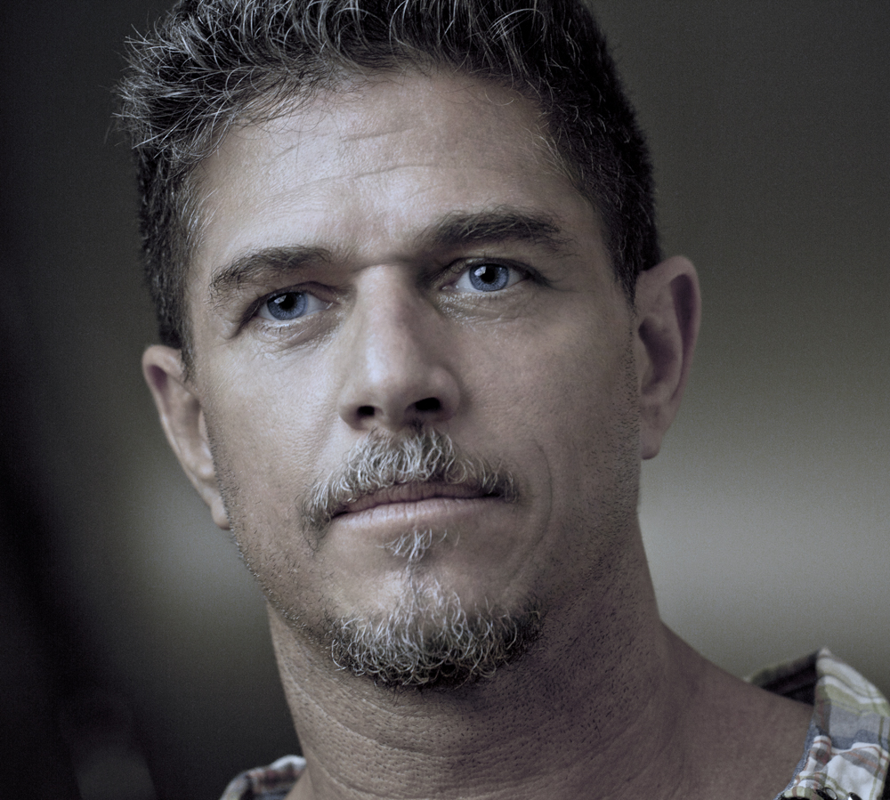 actor Kely McClung large photo