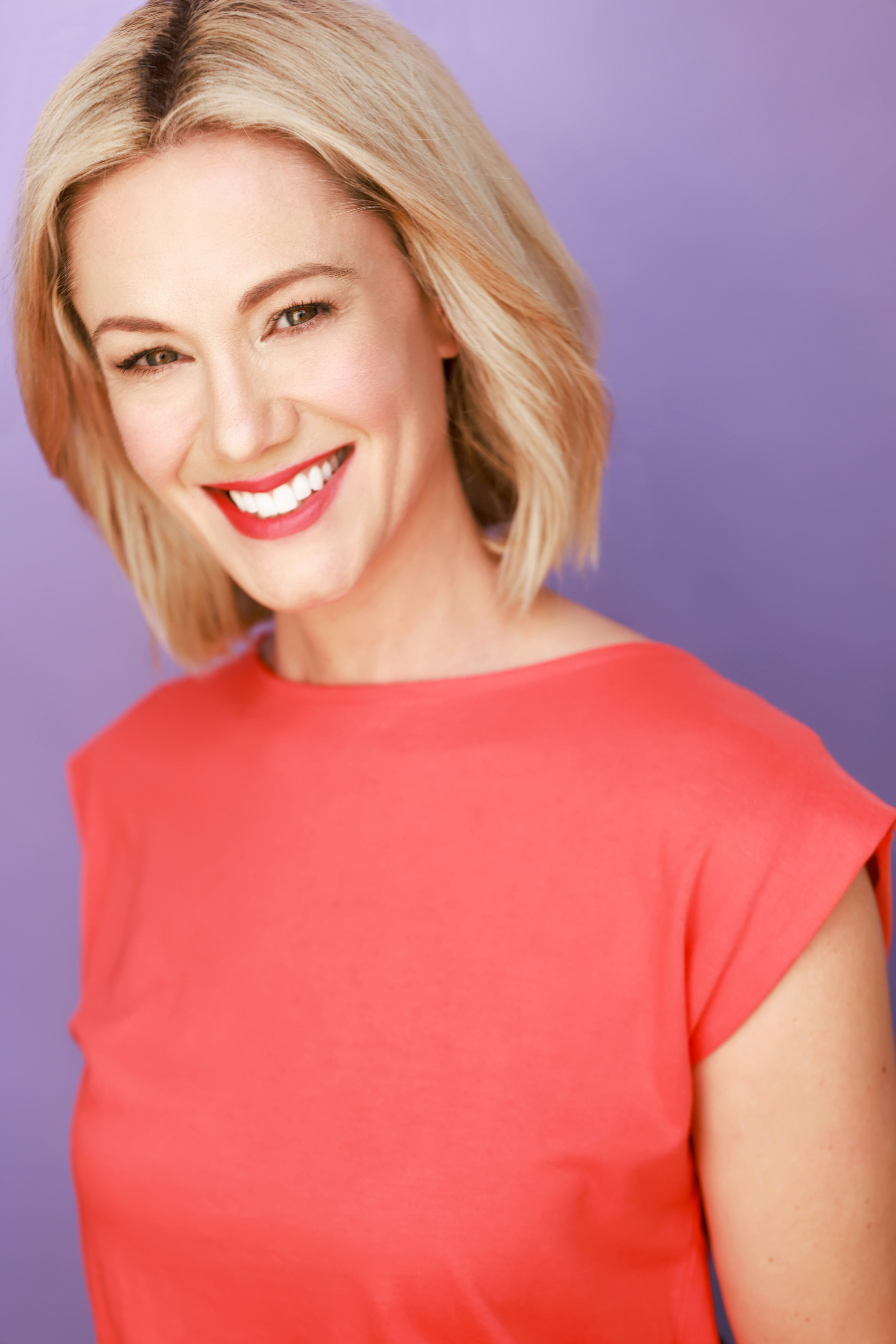 actor Laura Frances large photo