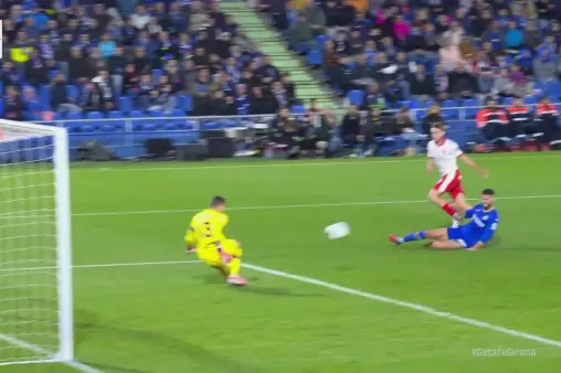 [Highlights] Chance wasted! Wanner's one-on-one shot straight at the goalkeeper