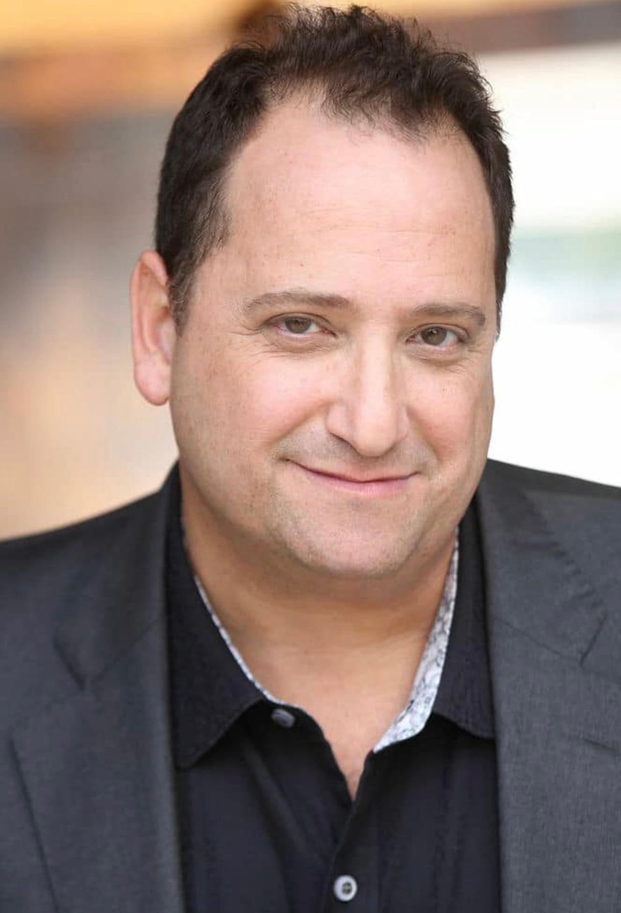 actor Ben Lipitz large photo