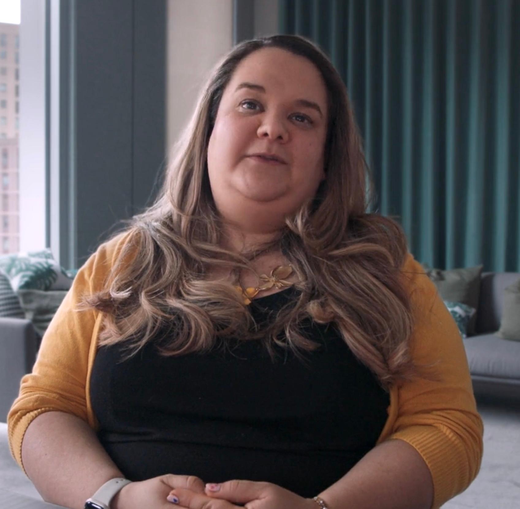 actor Helen King large photo