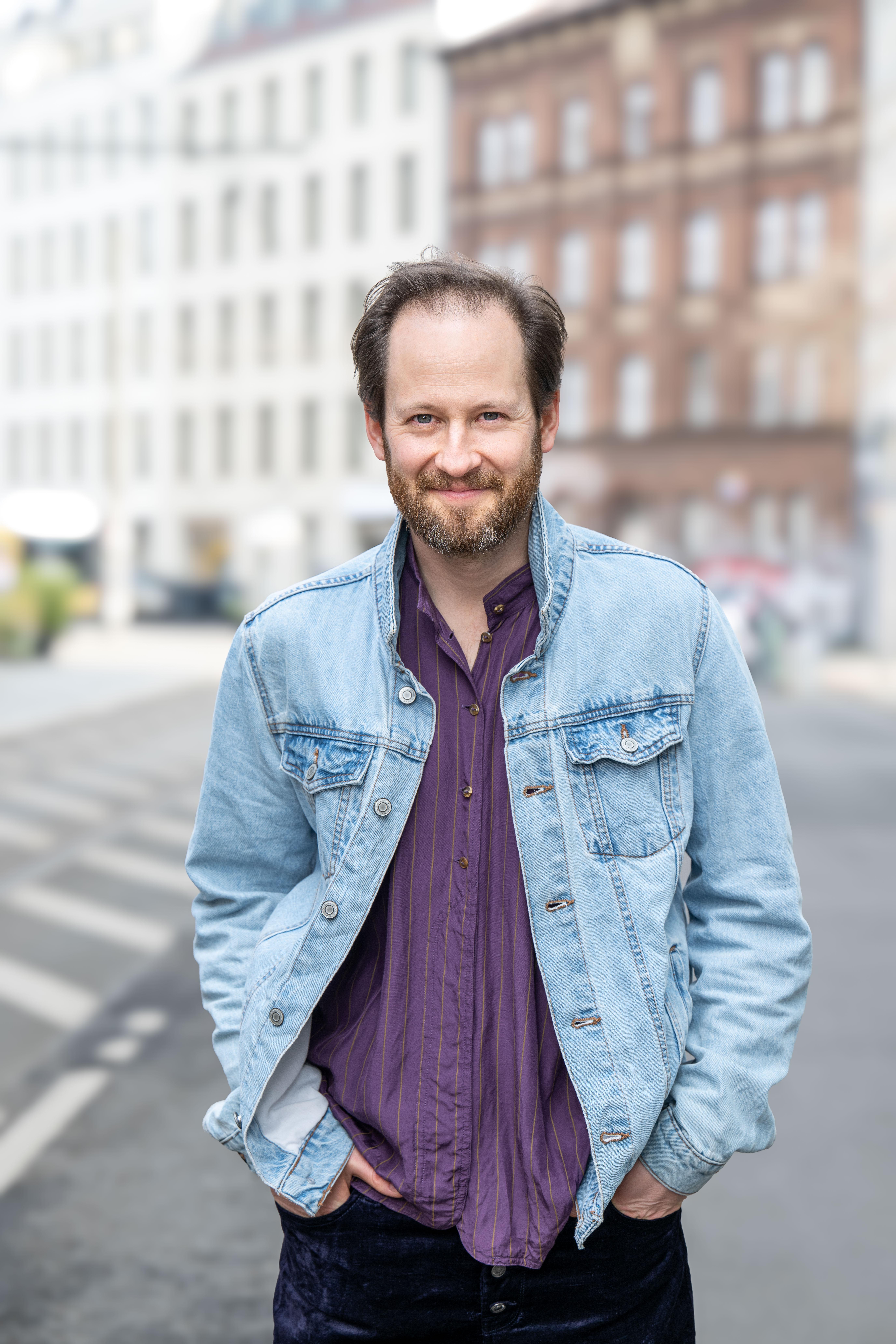 actor Odin Lund Biron large photo