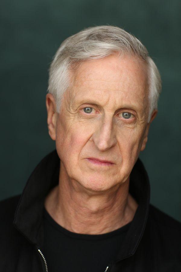 actor Martin Sims large photo