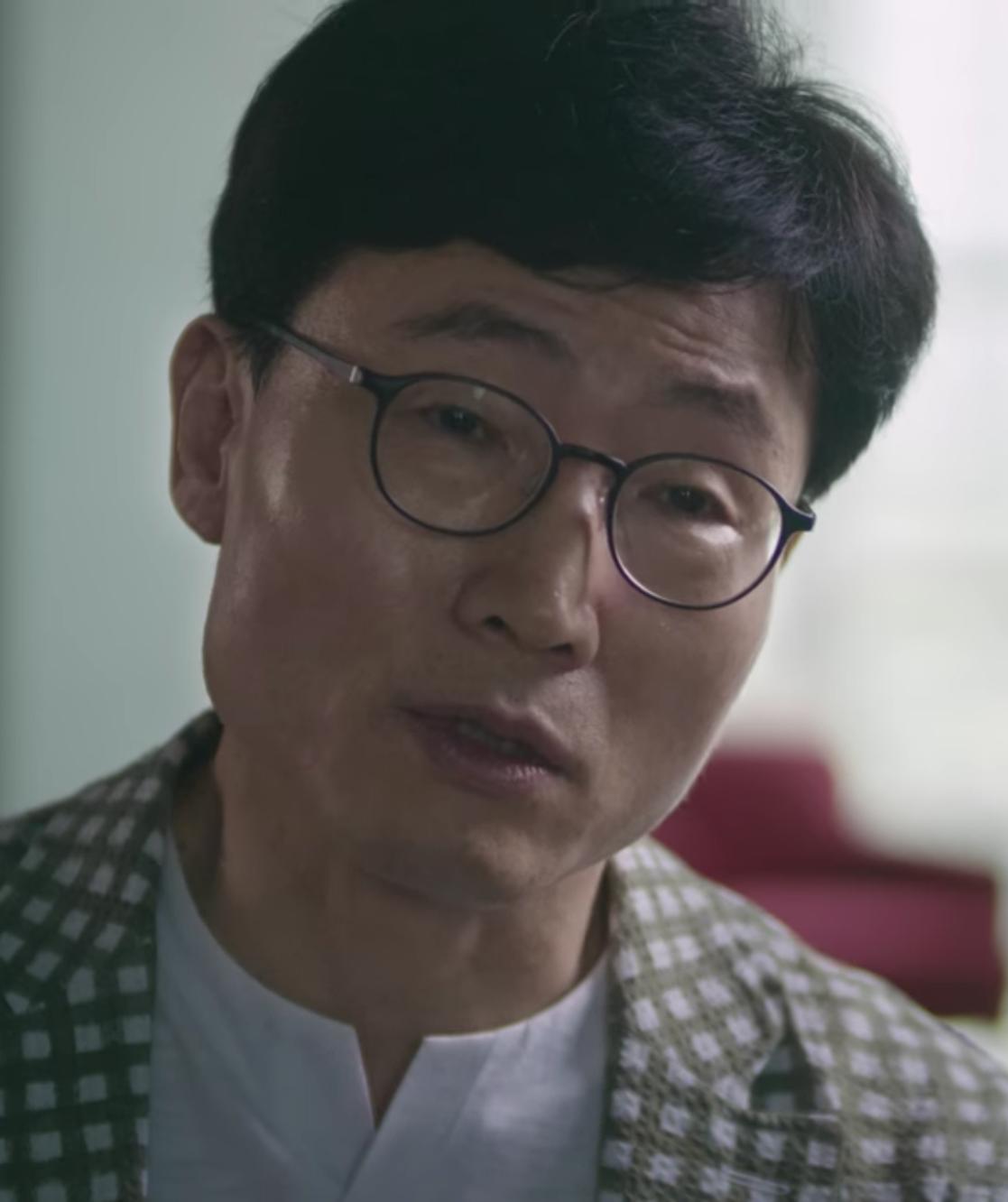 Cho Wook Hee