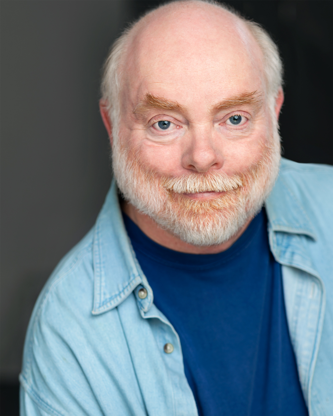 actor Simon Challenger large photo