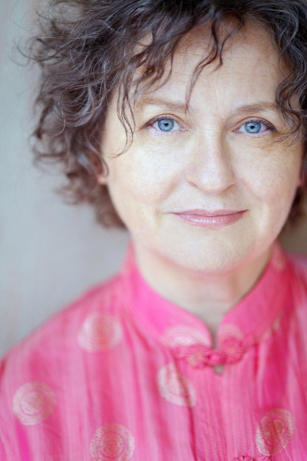 actor Carmen Warrington large photo