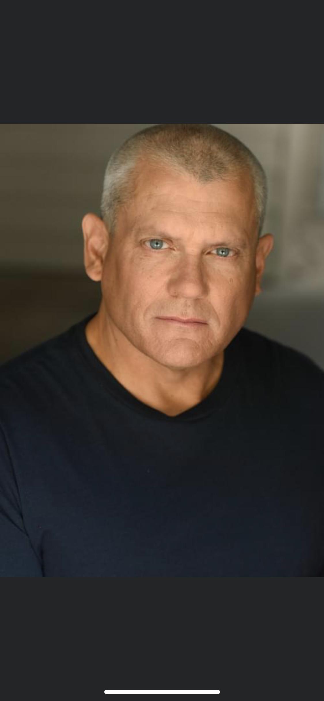 actor Troy Susnis large photo