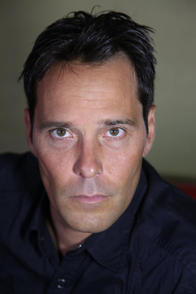 actor Justin Little large photo