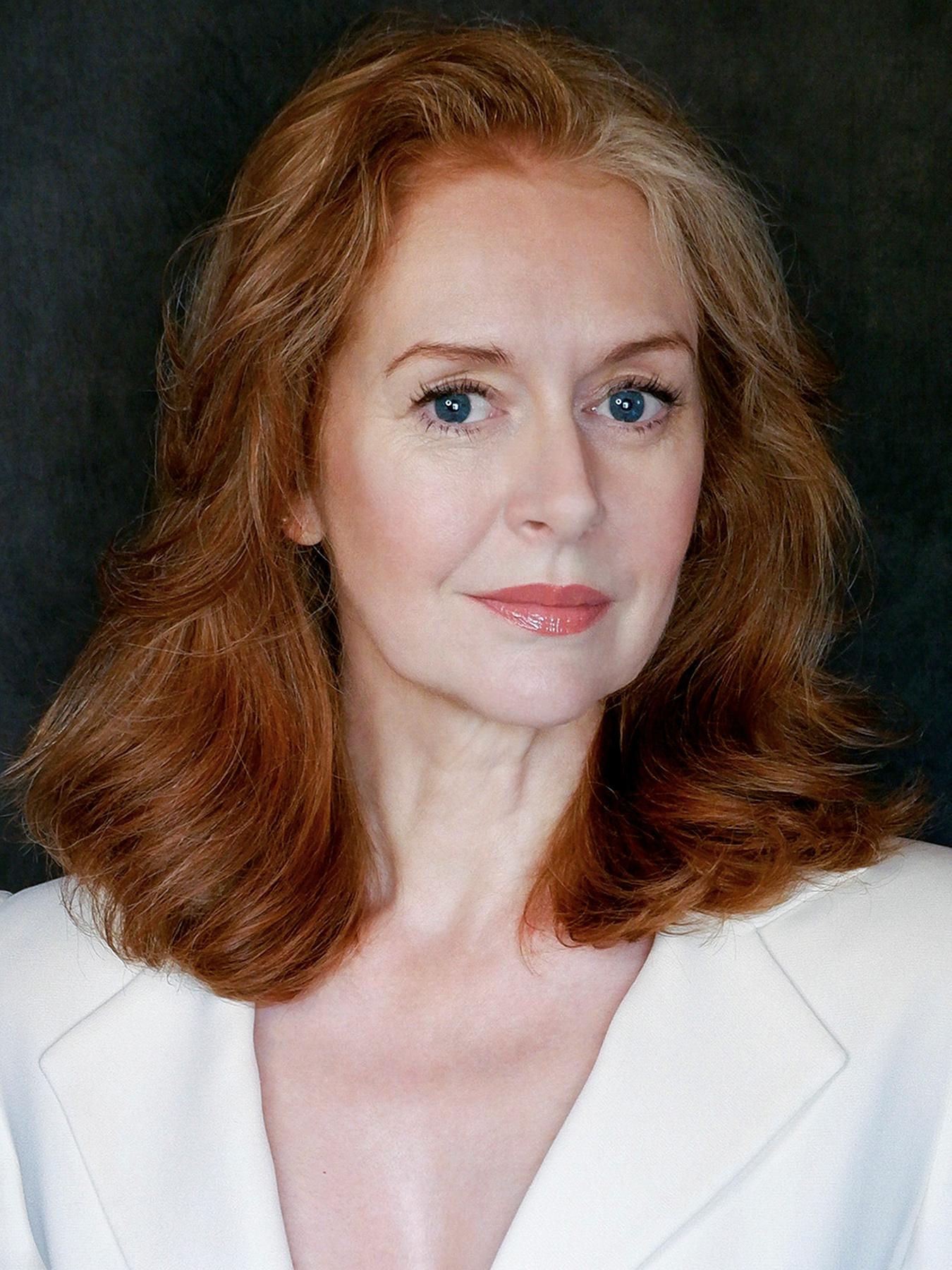 actor Amanda Barron large photo