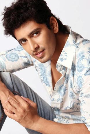 actor Khushwant Walia large photo