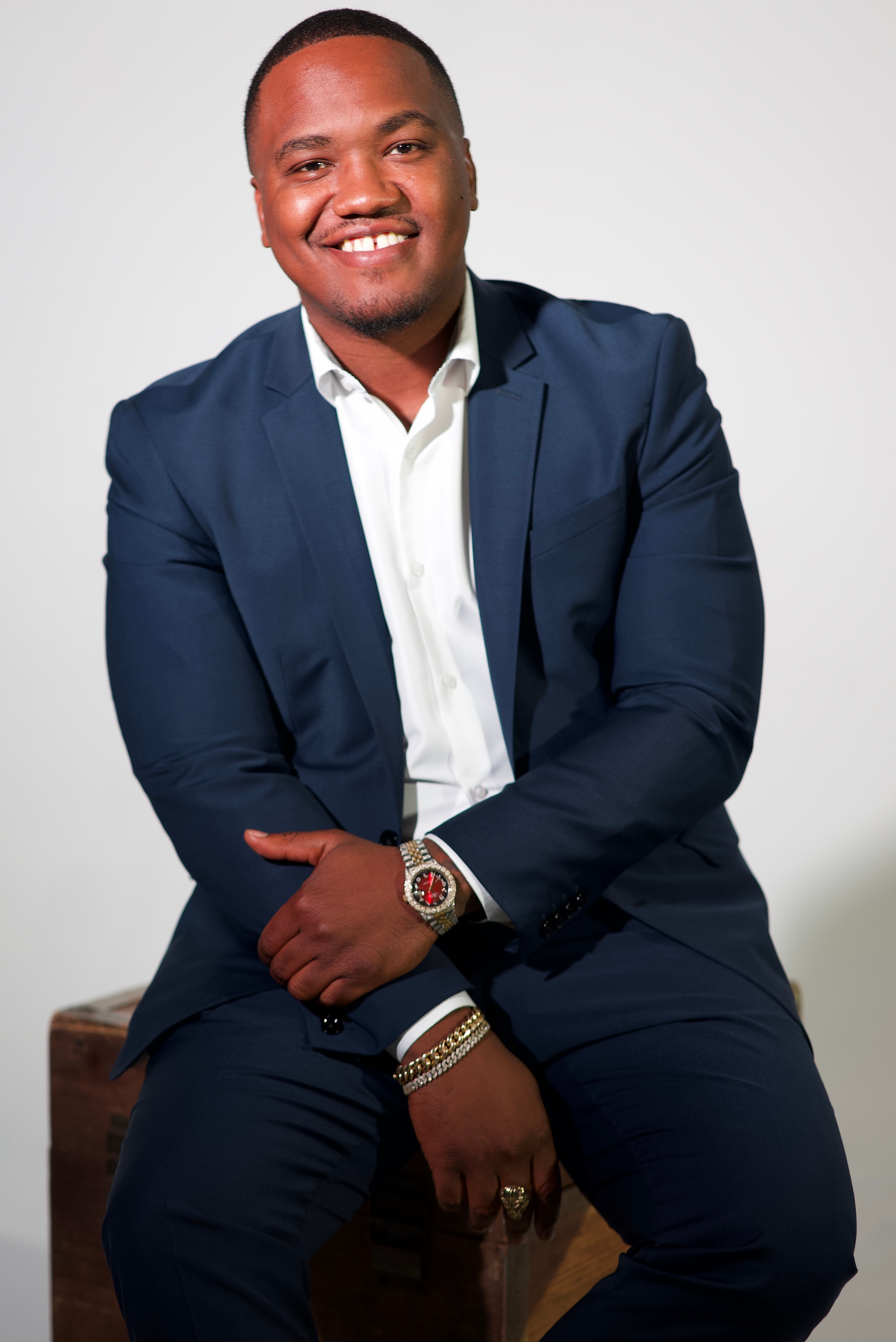 actor Dom Campbell large photo