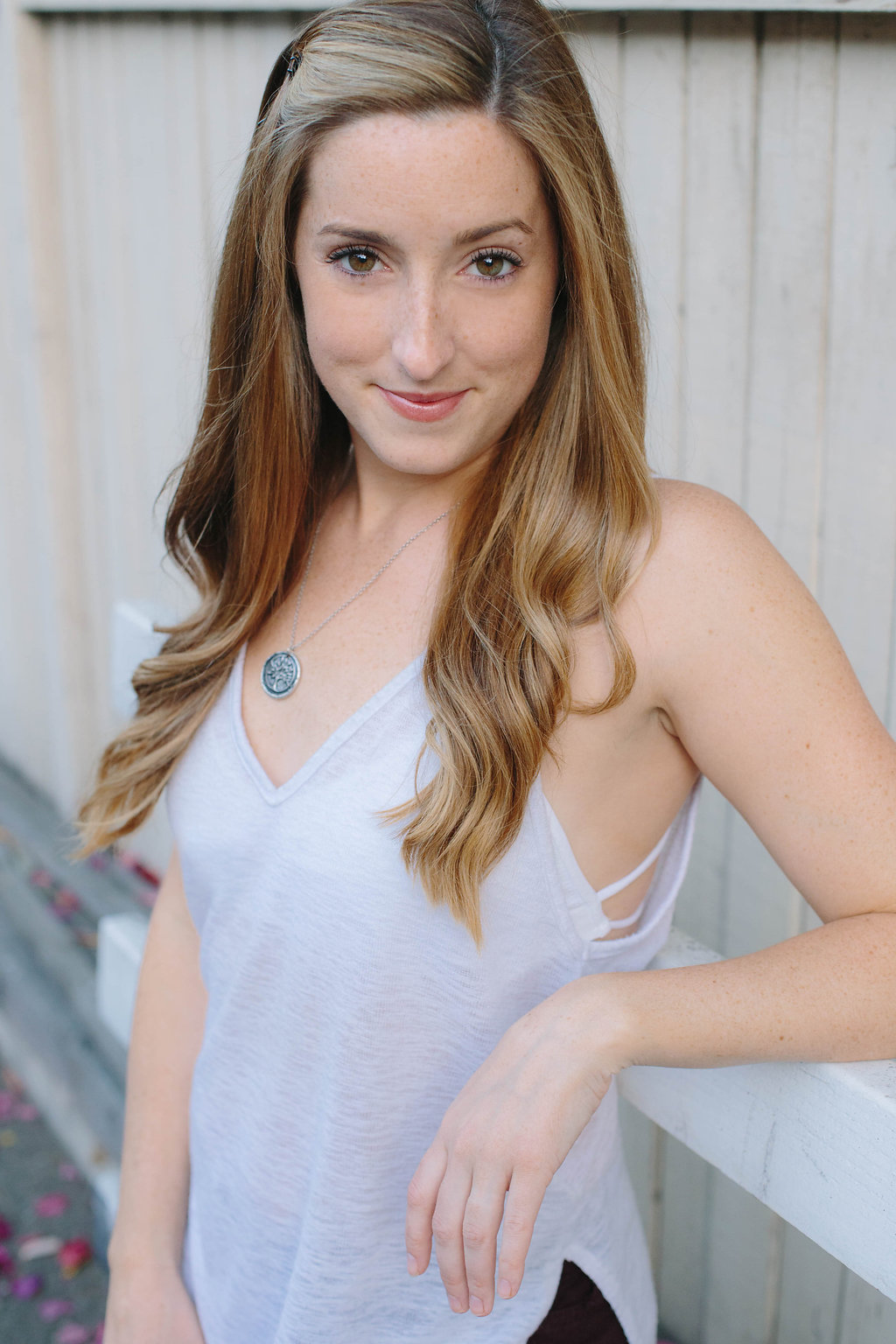 actor Leigha Hancock large photo