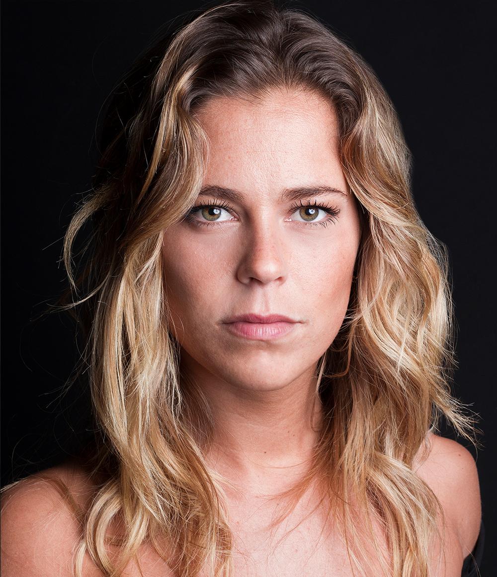 actor Inês Aires Pereira large photo